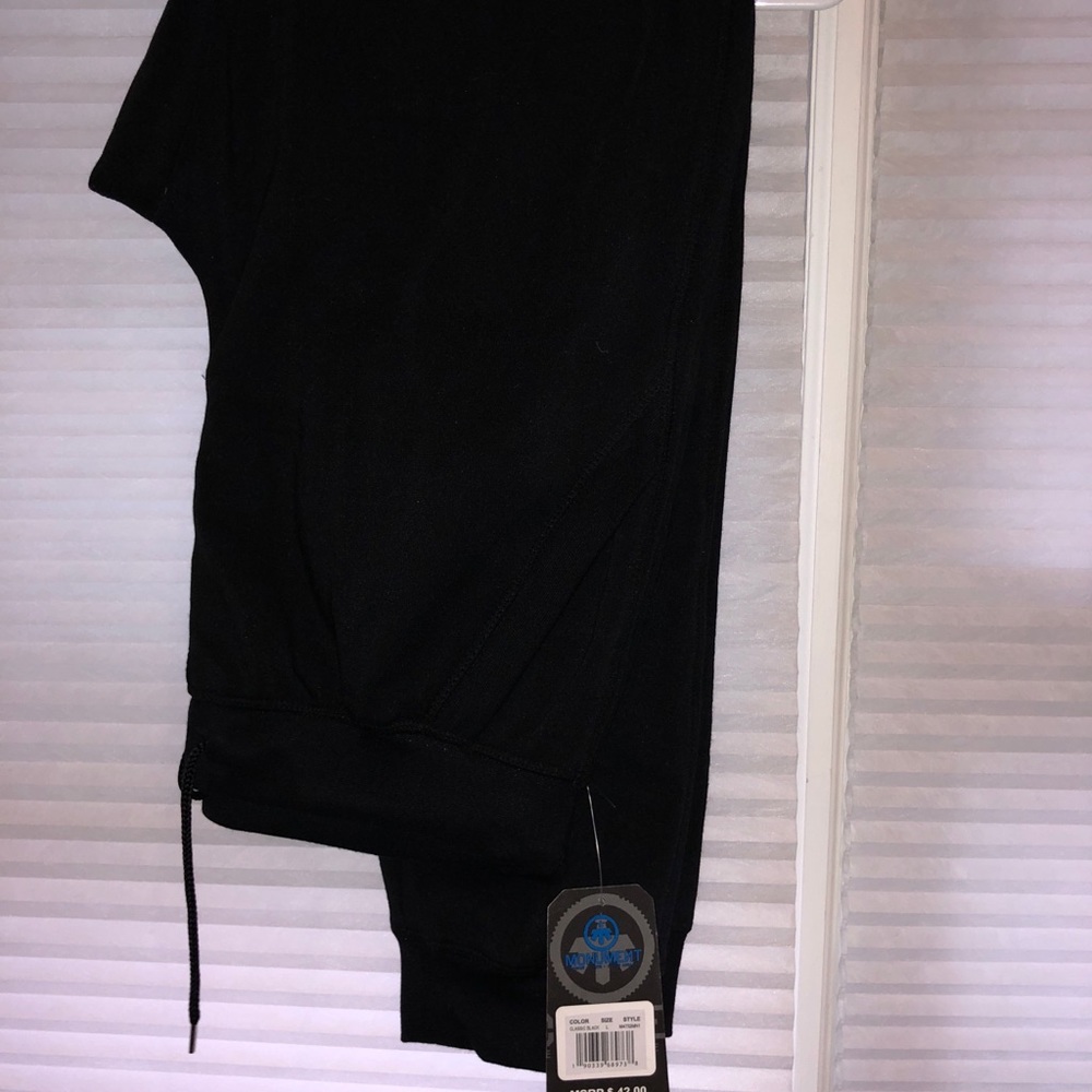 Men’s black sweatpants